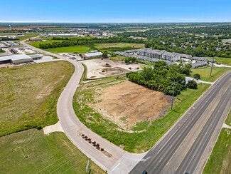 Plus de détails pour 2.19 Acres Bagby Ave and Alliance Pky, Hewitt, TX - Terrain à vendre