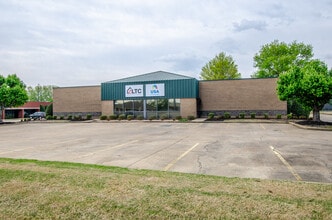 2205 Fowler Ave, Jonesboro, AR à louer Photo de l’immeuble– Image 1 sur 32