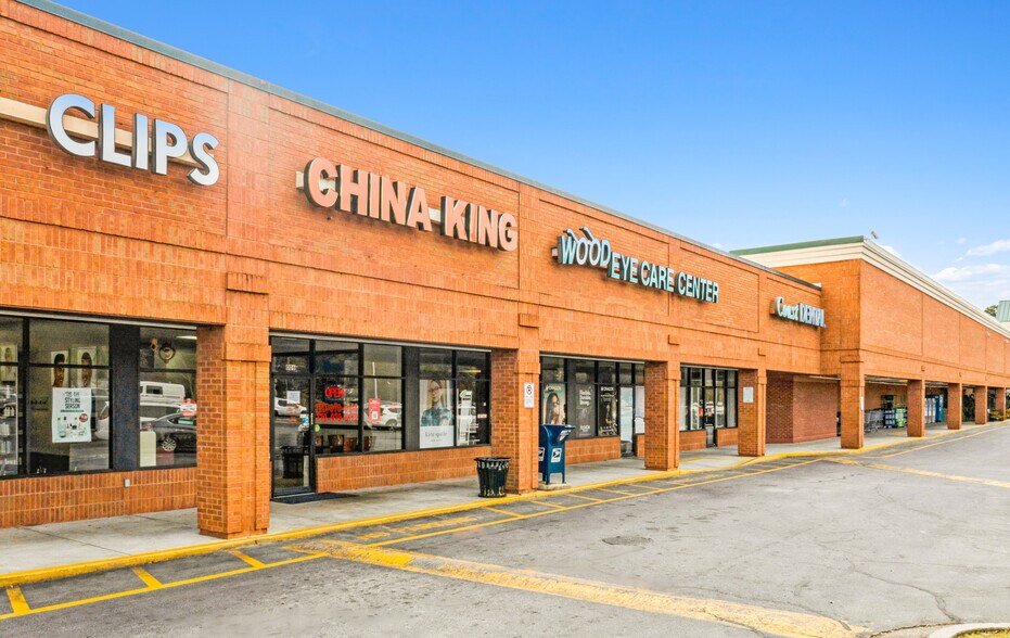 3050 Five Forks Trickum Rd SW, Lilburn, GA à louer - Photo de l’immeuble – Image 3 sur 7