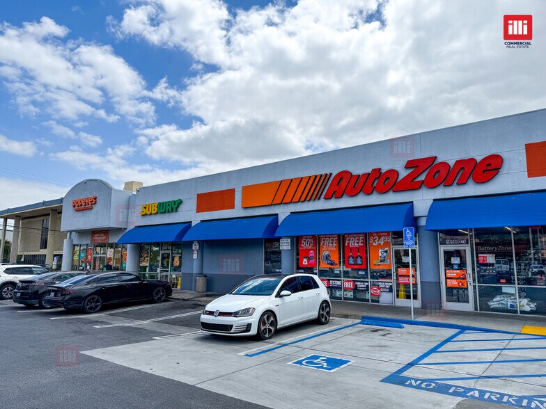 16500-16530 Sherman Way, Van Nuys, CA à louer - Photo de l’immeuble – Image 2 sur 7