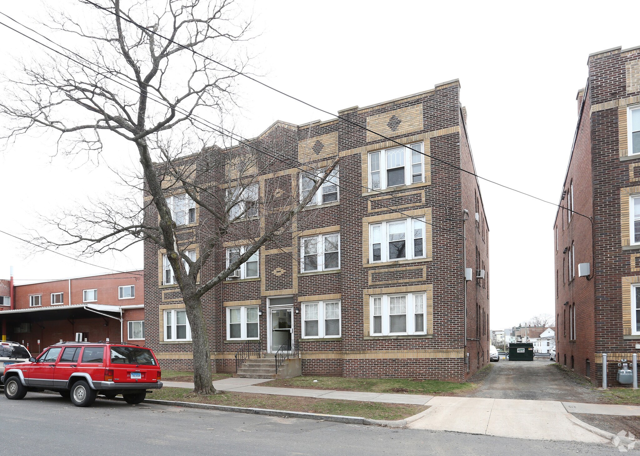 393-395 Park St, New Britain, CT à vendre Photo principale– Image 1 sur 4