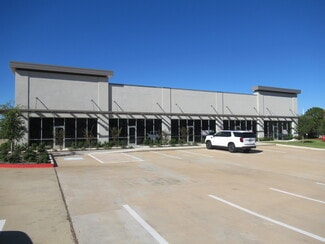 Plus de détails pour 2527 N Frazier St, Conroe, TX - Local commercial à vendre
