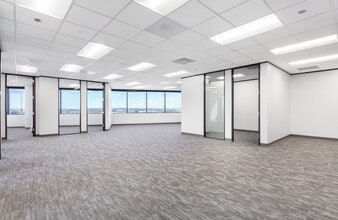 1701 Directors Blvd, Austin, TX à louer Photo intérieure– Image 2 sur 10