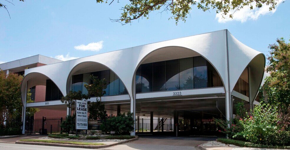 3323 Richmond Ave, Houston, TX à vendre - Photo de l’immeuble – Image 2 sur 11