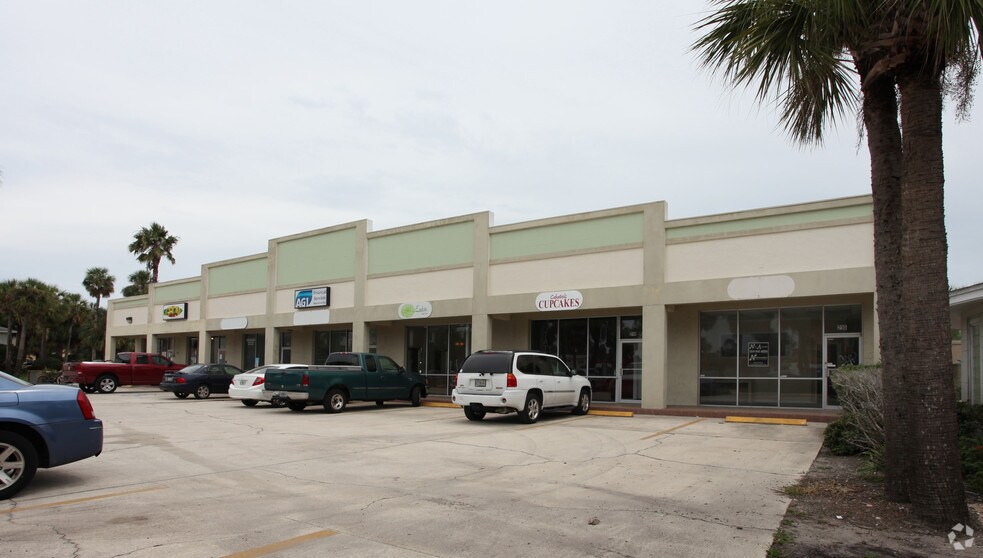 204-216 S 3rd Ave, Jacksonville Beach, FL à louer - Photo de l’immeuble – Image 3 sur 6