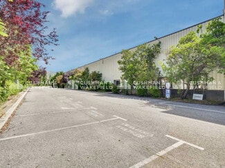 Plus de détails pour 155 Rue Du Dirigeable, Aubagne - Bureau, Local d'activités à louer