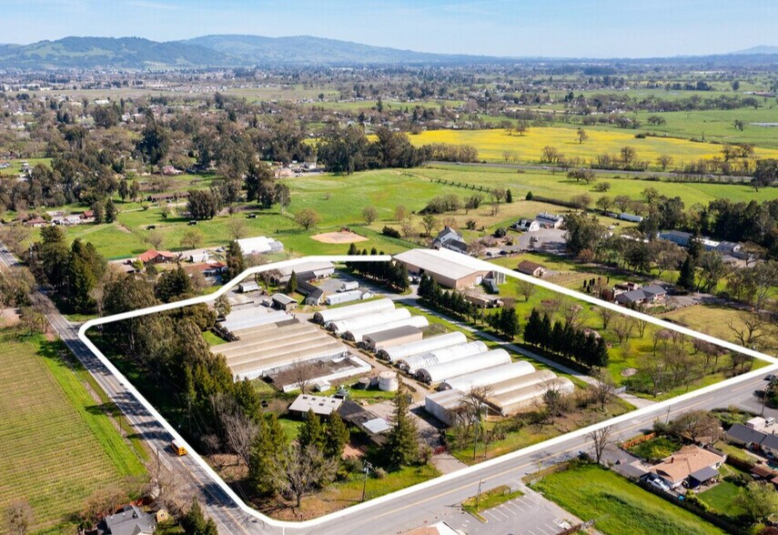 4770 Occidental Rd, Santa Rosa, CA à vendre - Photo principale – Image 3 sur 32