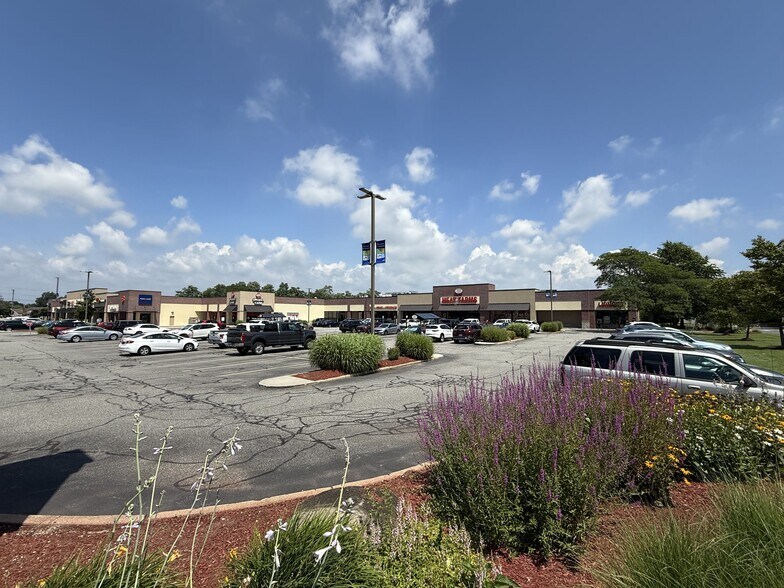 1011-1039 Route 109, Farmingdale, NY à louer - Photo principale – Image 1 sur 14