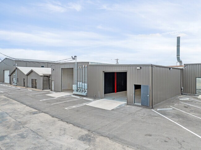 Plus de détails pour 11110 Bluff Bend Dr, Austin, TX - Industriel/Logistique à louer