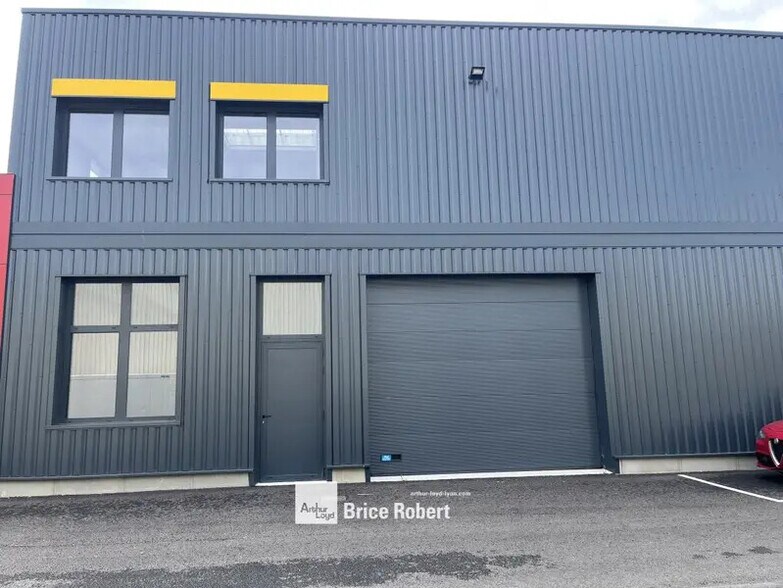 53 Avenue Carnot, Neuville-sur-Saône à louer - Photo de l’immeuble – Image 1 sur 8