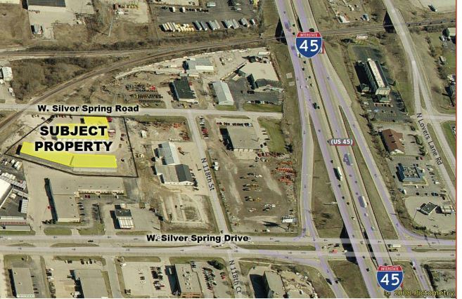 11911 W Silver Spring Rd, Milwaukee, WI à louer - Aérien – Image 2 sur 4