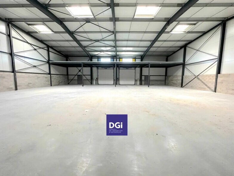 Local d’activités dans Nîmes à louer - Photo intérieure – Image 1 sur 5