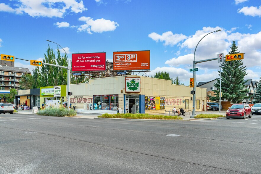 2639 17th Ave SW, Calgary, AB à vendre - Photo de l’immeuble – Image 1 sur 11