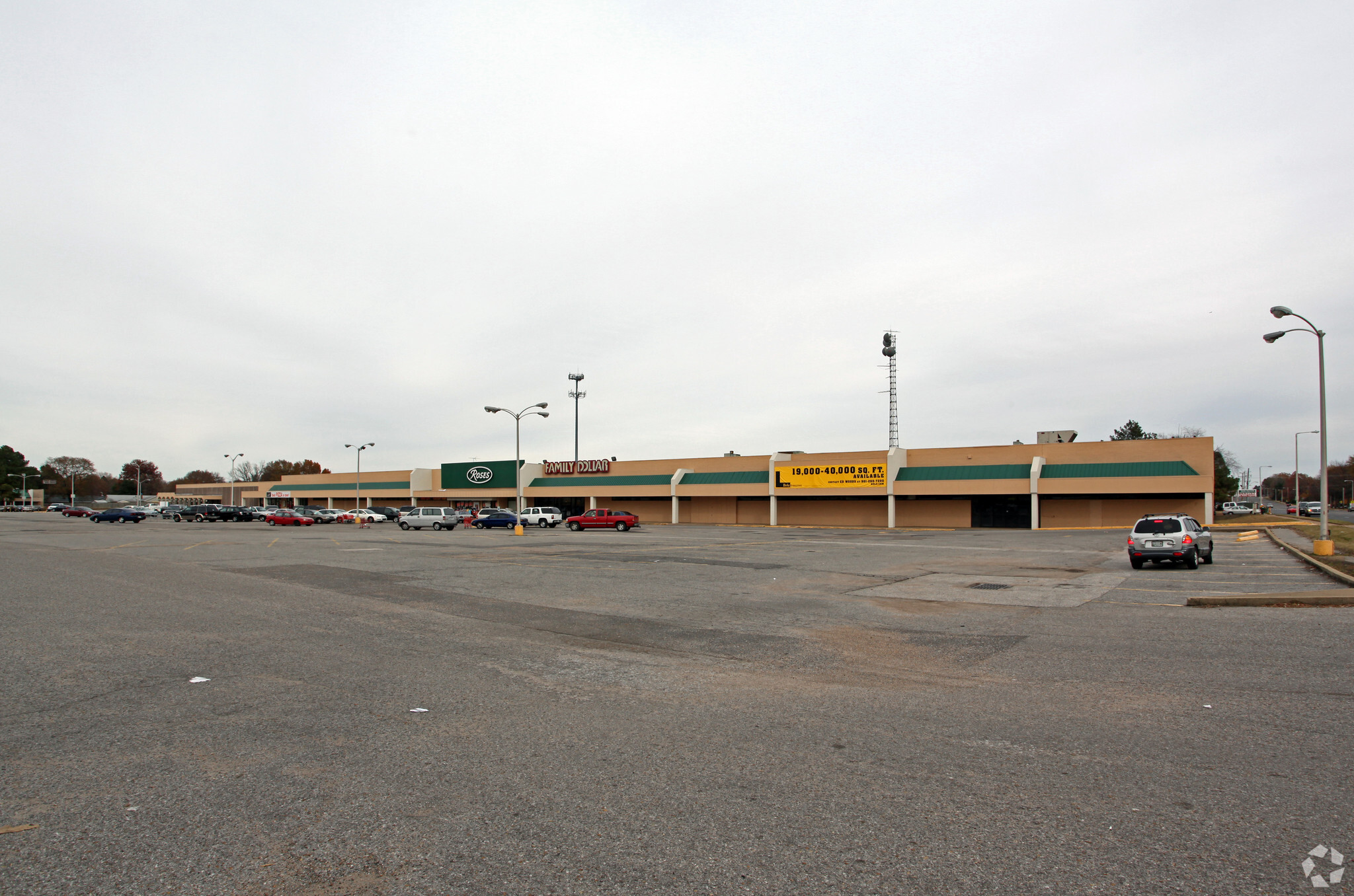 3540-3570 S Mendenhall Rd, Memphis, TN à louer Photo principale– Image 1 sur 2