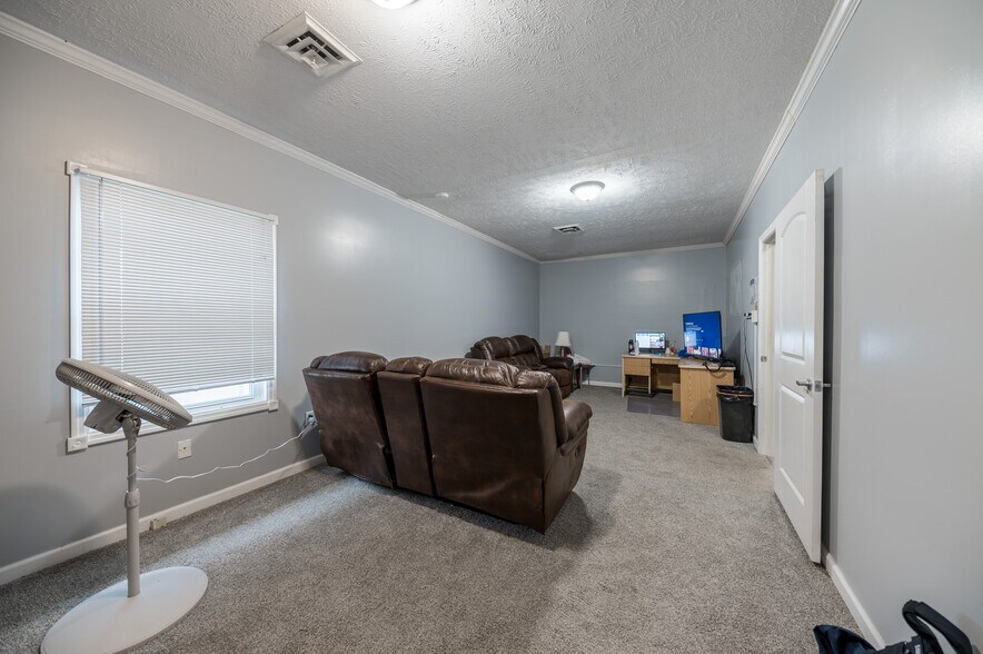 304 Scott Ave, Morgantown, WV à louer - Photo de l’immeuble – Image 3 sur 8