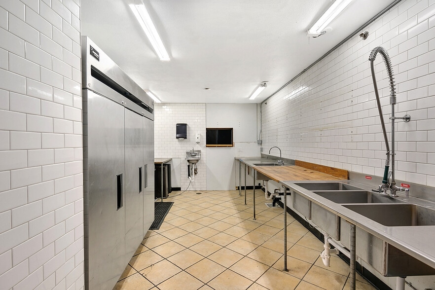 1545 NW 57th St, Seattle, WA à louer - Photo intérieure – Image 2 sur 13