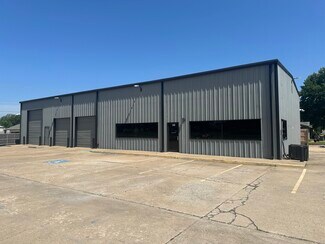 Plus de détails pour 821 E 141st St, Glenpool, OK - Local commercial à vendre