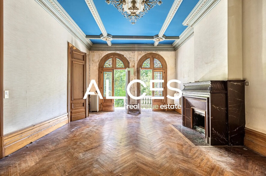 Bureau dans Bordeaux à vendre - Photo de l’immeuble – Image 3 sur 4