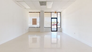 6658 Ridge Rd, Port Richey, FL à louer Numérisation 3D Matterport– Image 1 sur 6