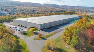 Plus de détails pour 1070 Hanover St, Wilkes-Barre, PA - Industriel/Logistique à louer