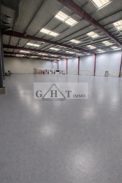 Industriel/Logistique dans Gretz-Armainvilliers à vendre - Photo intérieure – Image 1 sur 6