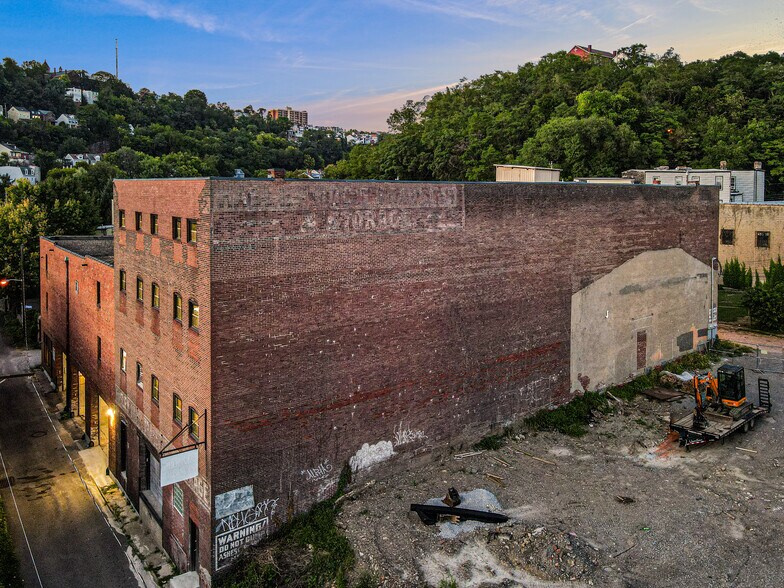 918 Rickenbach St, Pittsburgh, PA à vendre - Photo de l’immeuble – Image 3 sur 28