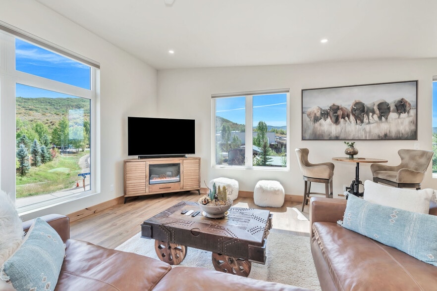 1716 Copper Ridge Unit 1 spur, Steamboat Springs, CO à vendre - Photo intérieure – Image 2 sur 9