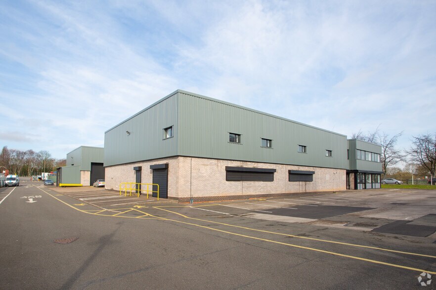 Bescot Cres, Walsall à louer - Photo de l’immeuble – Image 3 sur 3