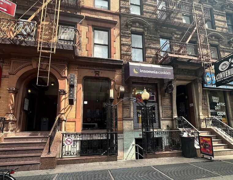 235 E 53rd St, New York, NY à louer - Photo de l’immeuble – Image 1 sur 5