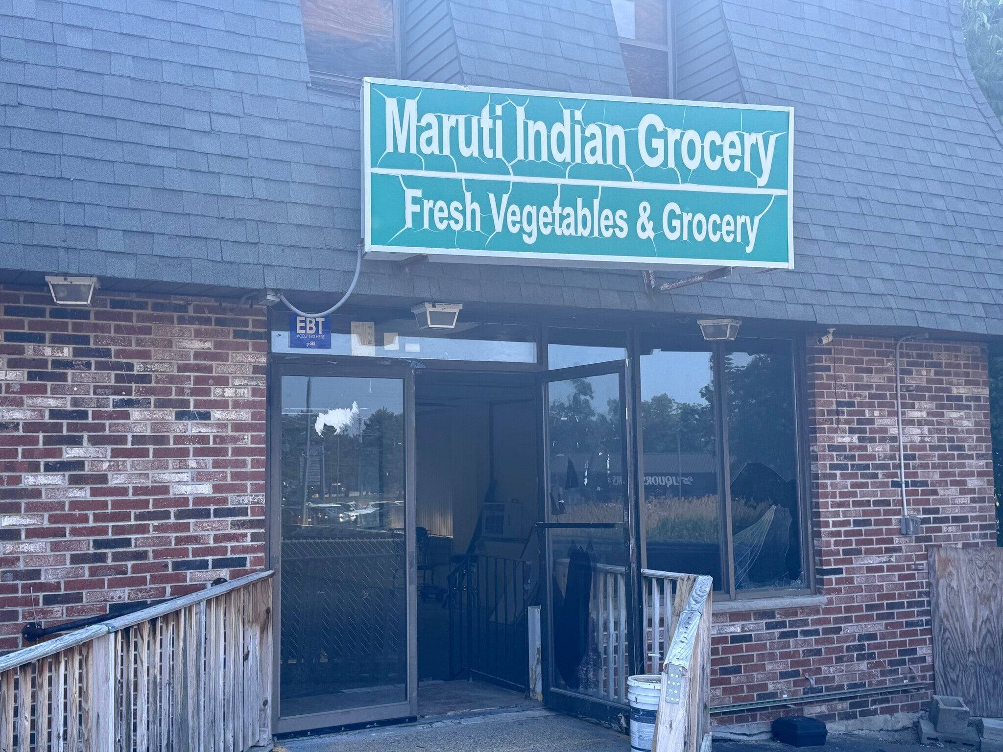 1270 Westford St, Lowell, MA à louer Photo de l’immeuble– Image 1 sur 2