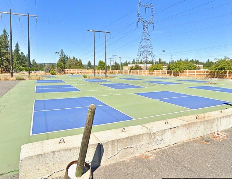 10505 N Newport Hwy, Spokane, WA à vendre - Photo de l’immeuble – Image 3 sur 26
