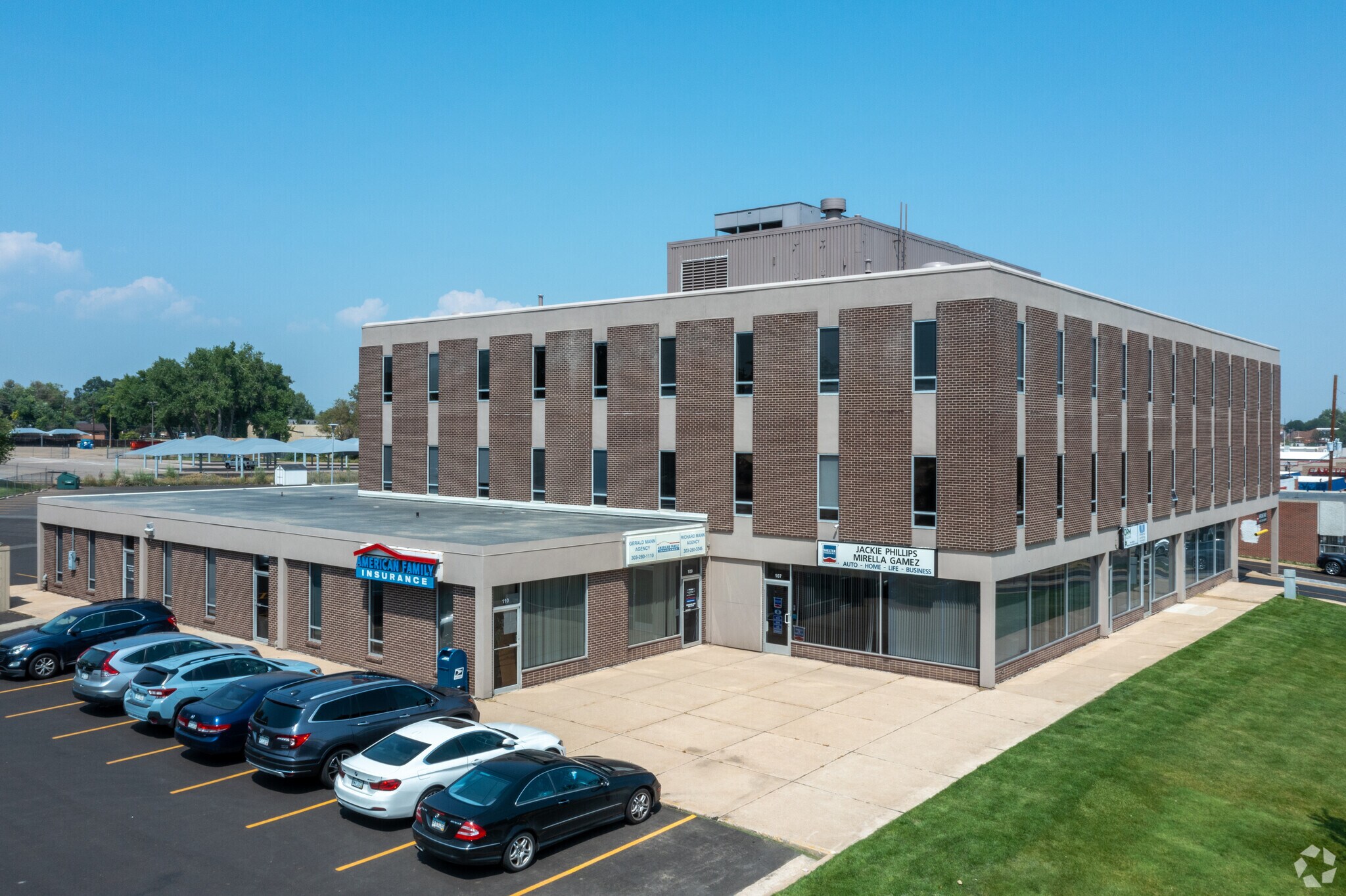 10465 Melody Dr, Northglenn, CO à louer Photo principale– Image 1 sur 5