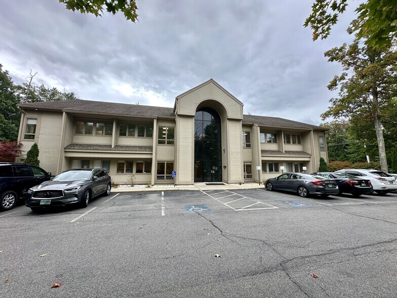 103 Stiles Rd, Salem, NH à louer - Photo de l’immeuble – Image 2 sur 16