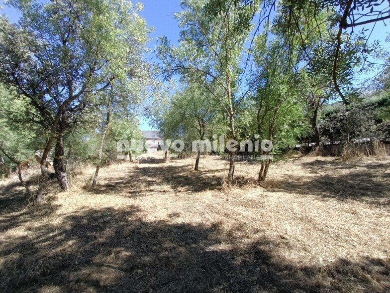 Terrain dans Valdemorillo, Madrid à vendre - Photo de l’immeuble – Image 3 sur 5