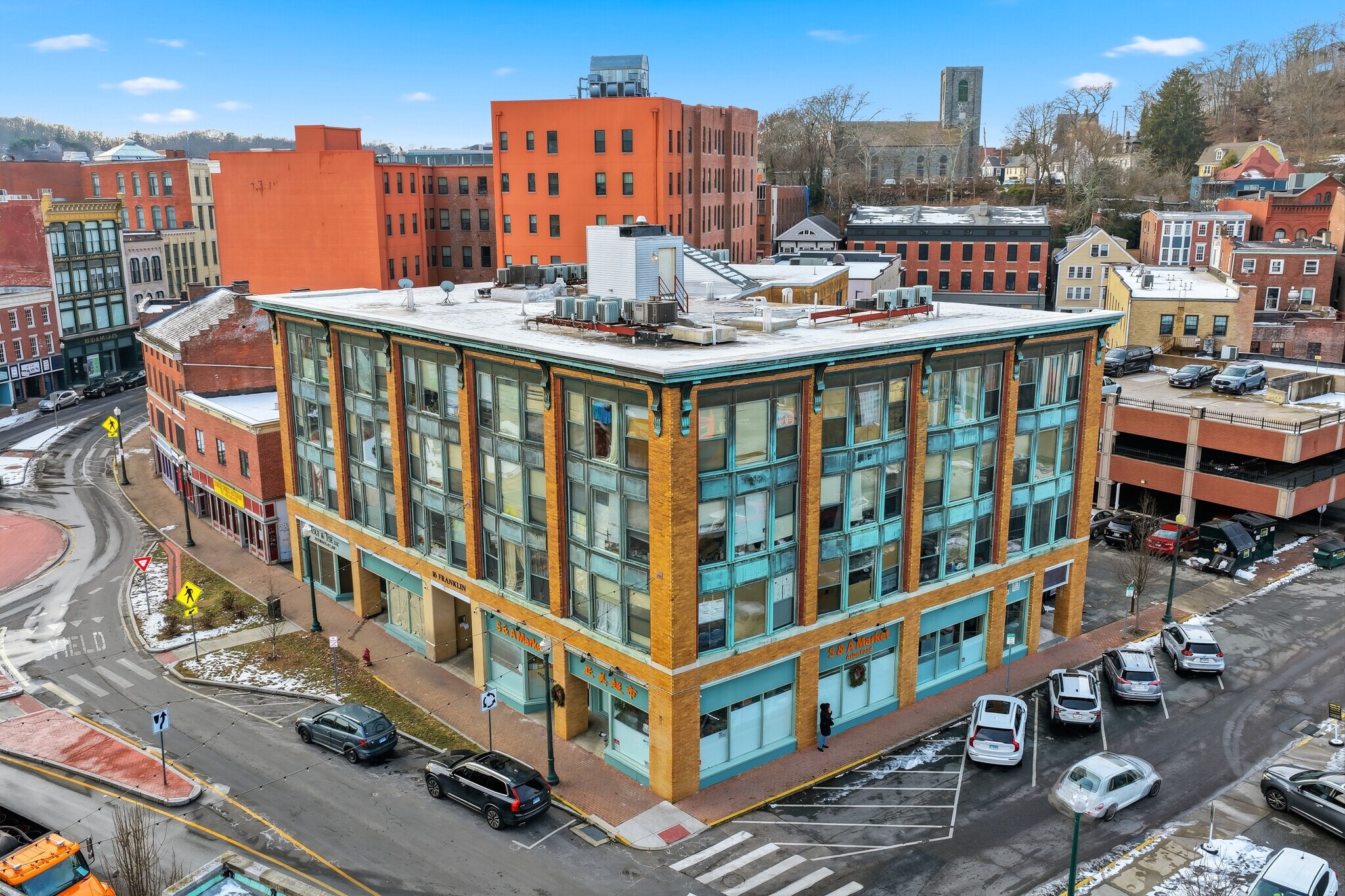 16 Franklin St, Norwich, CT à louer Photo principale– Image 1 sur 10