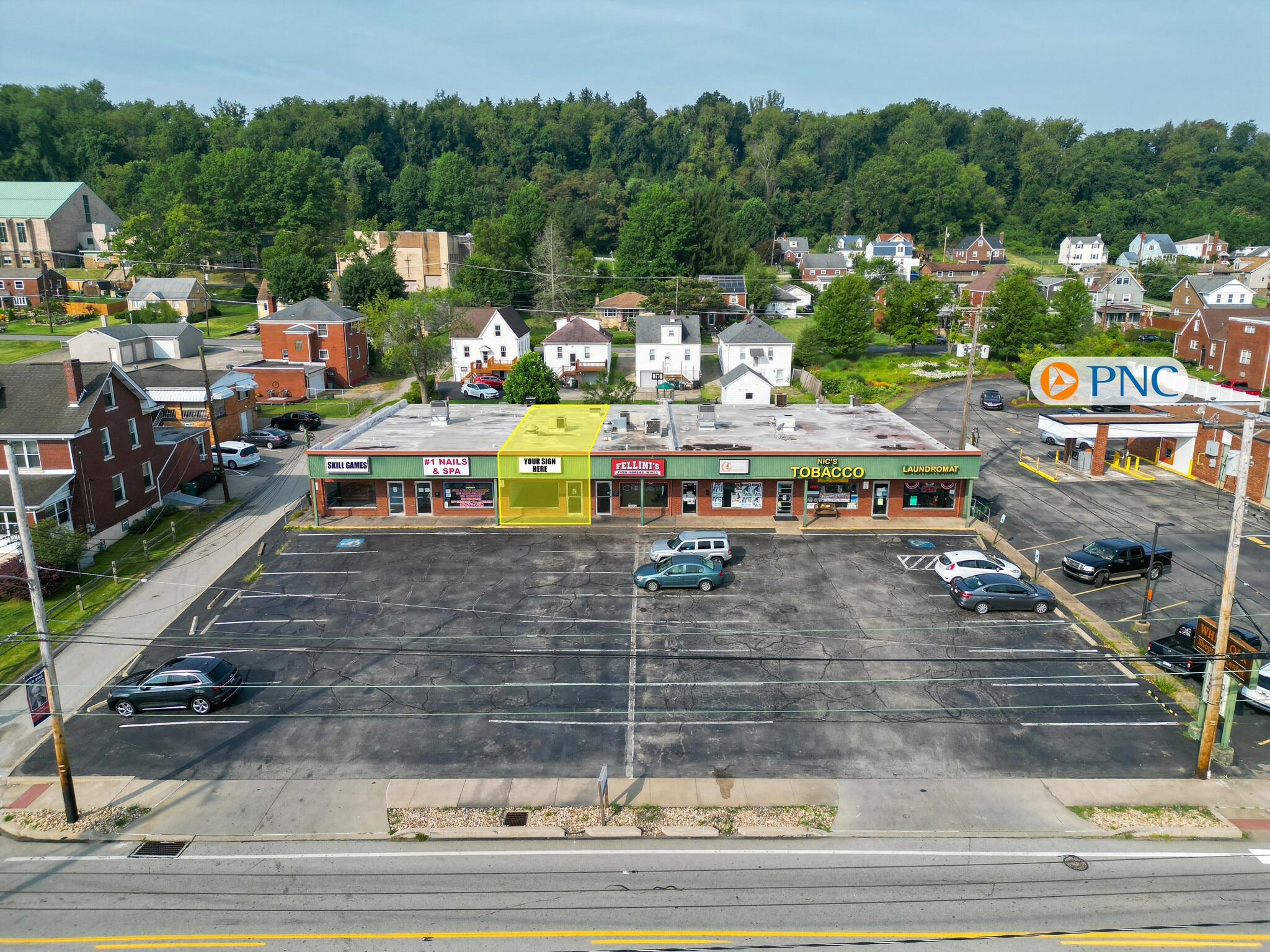 1618-1630 Lincoln Way, McKeesport, PA à louer Photo intérieure– Image 1 sur 2