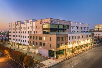 Plus de détails pour 393 H St, Chula Vista, CA - Logement à vendre