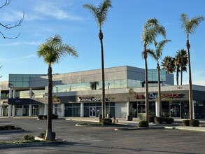 1401-1451 W Artesia Blvd, Gardena, CA à louer Photo de l’immeuble– Image 1 sur 1