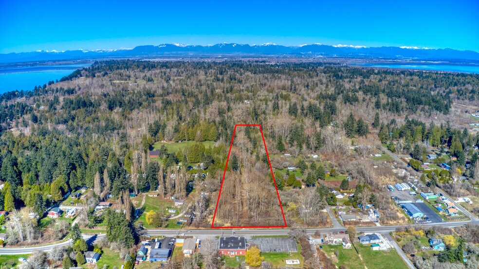 1438 Gulf rd, Point Roberts, WA à vendre - Photo de l’immeuble – Image 3 sur 6