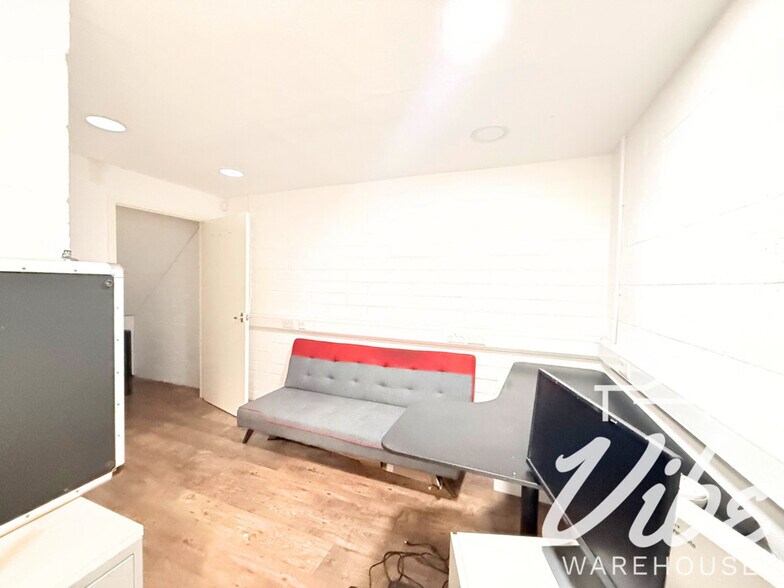 5 Bernard Rd, Londres à louer - Photo de l’immeuble – Image 3 sur 7