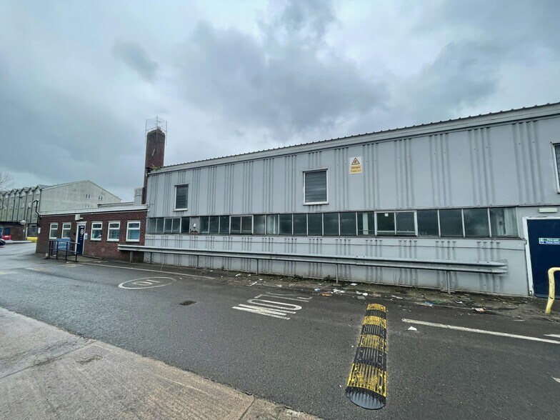 Willowholme Rd, Carlisle à louer - Photo de l’immeuble – Image 2 sur 9