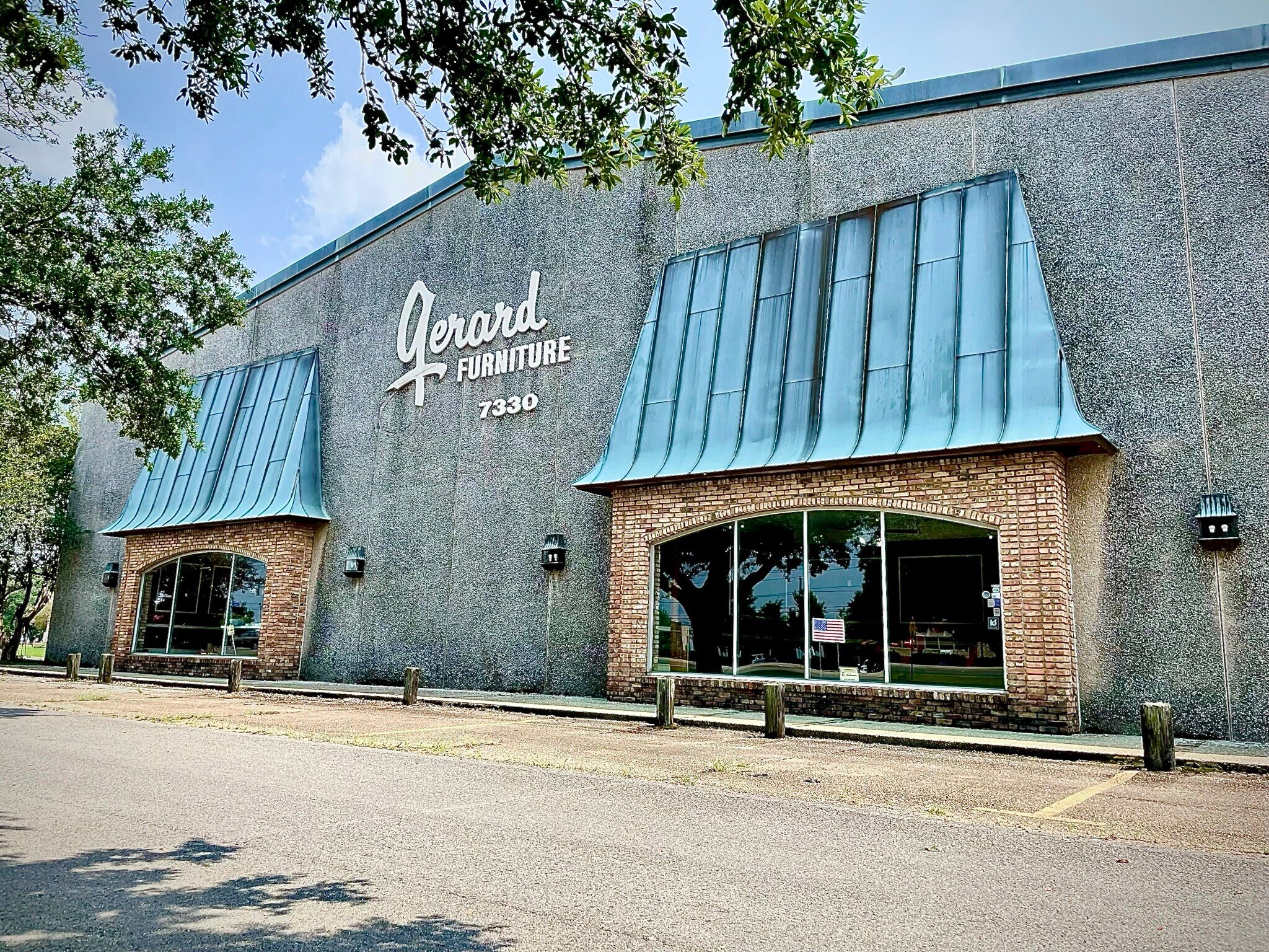 7330 Florida Blvd, Baton Rouge, LA à vendre Photo de l’immeuble– Image 1 sur 14