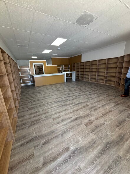 4110 Verdugo Rd, Los Angeles, CA à louer - Photo de l’immeuble – Image 3 sur 7