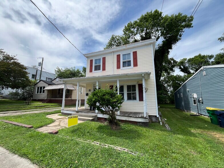 927 Farmer St, Petersburg, VA à vendre - Photo de l’immeuble – Image 2 sur 14