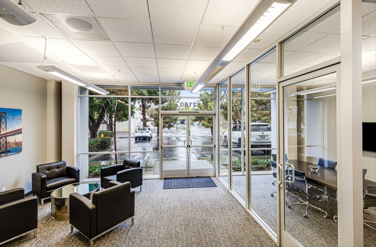 2180 Ringwood Ave, San Jose, CA 95131 - Lot 2180 -  - Hall d’entrée - Image 1 of 23