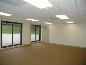 135 Bethea Rd, Fayetteville, GA à louer Photo intérieure– Image 2 sur 3