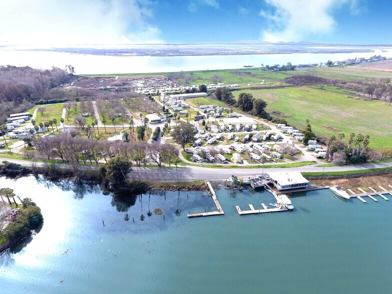 151 Brannan Island Rd, Isleton, CA à vendre - Photo de l’immeuble – Image 2 sur 15