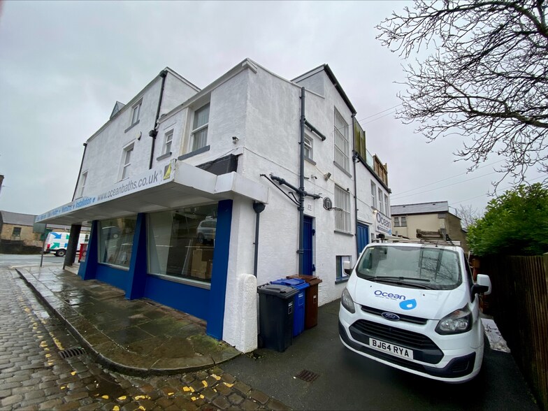 3-7 Keighley Rd, Colne à vendre - Photo de l’immeuble – Image 3 sur 6