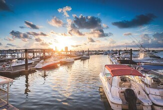 Plus de détails pour 255 E 22nd Ct, Riviera Beach, FL - Bureau à louer