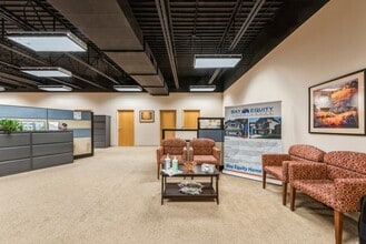 15322 Galaxie Ave, Apple Valley, MN à louer Photo intérieure– Image 1 sur 8